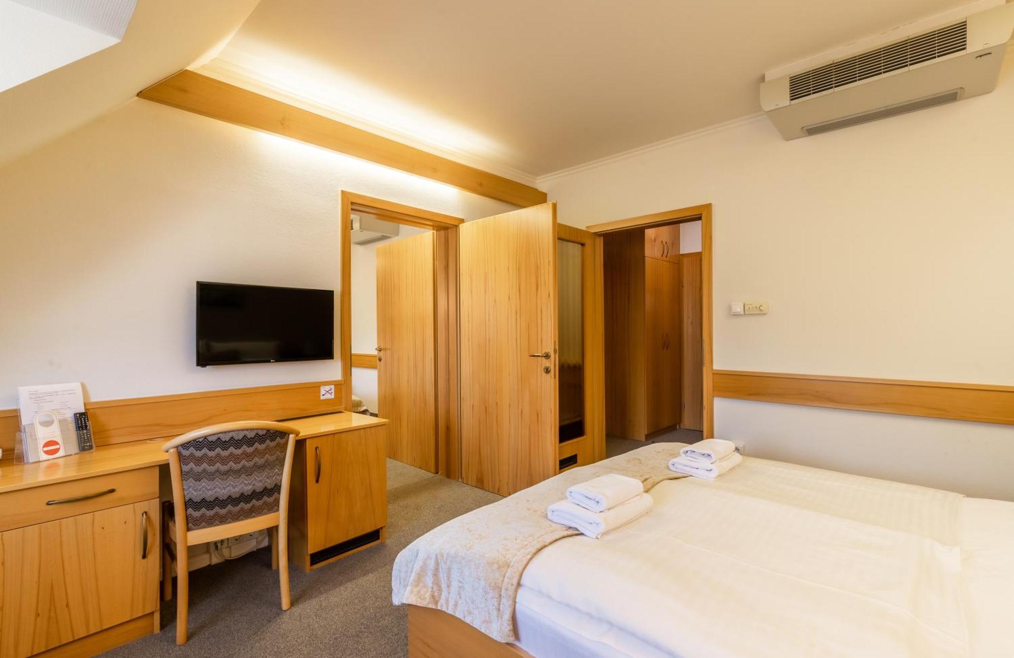 Mosonmagyaróvár Aqua Hotel Termal מראה חיצוני תמונה
